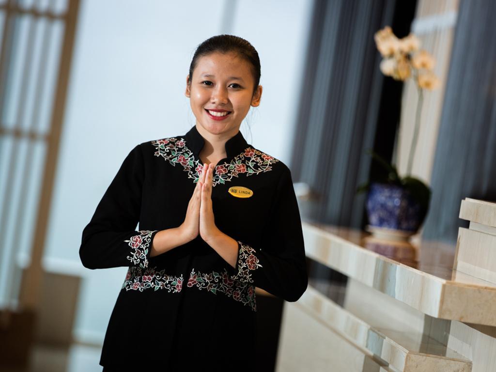 Hotel Santika Pekalongan Buitenkant foto