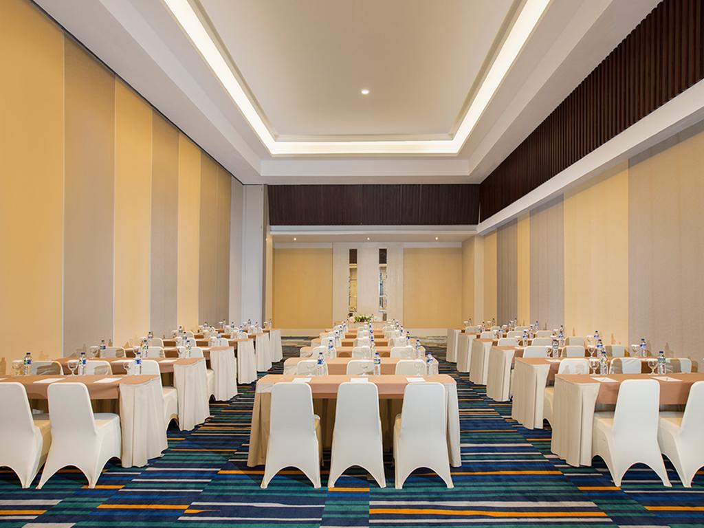 Hotel Santika Pekalongan Buitenkant foto