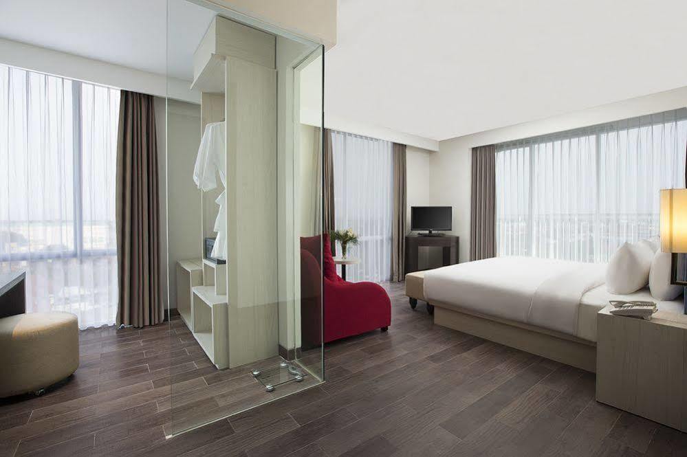 Hotel Santika Pekalongan Buitenkant foto