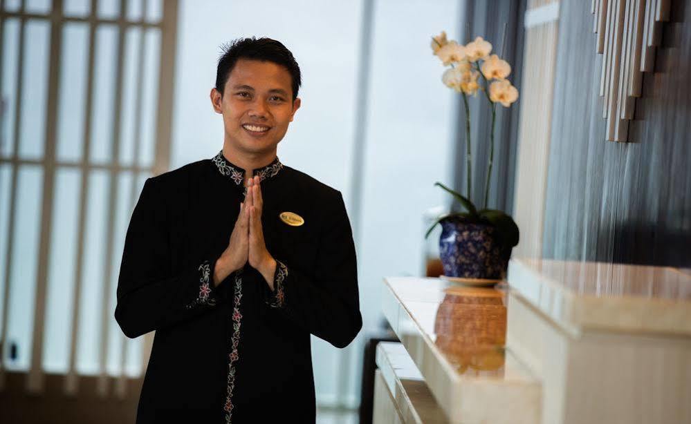 Hotel Santika Pekalongan Buitenkant foto